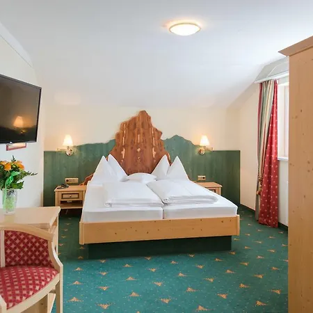 St. Georg Aparthotel 4*